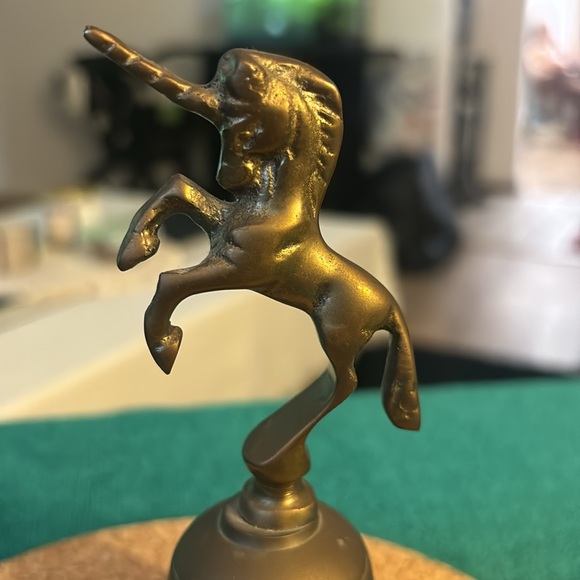 Vintage solid brass unicorn bell - Picture 2 of 3